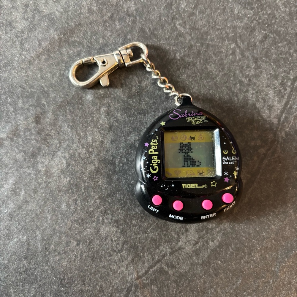 Sabrina The Teenage Witch Salem Cat Giga Pets Vintage 1997 Keychain Tested Works